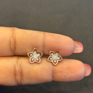 Silver flower stud
